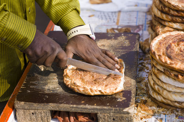 Cutting the Rice Bread