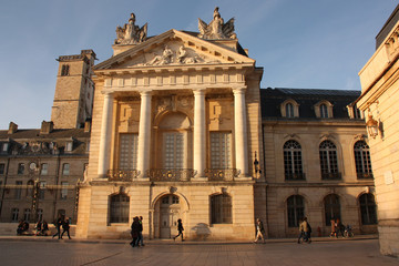 Fototapeta na wymiar Dijon, Palais des ducs de Bourgogne au coucher du soleil, France
