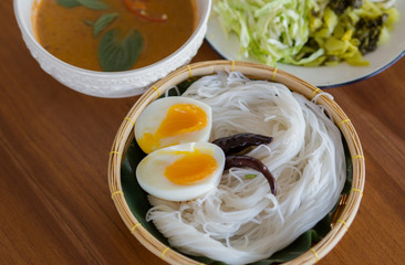 Vermicelli, salted sauce