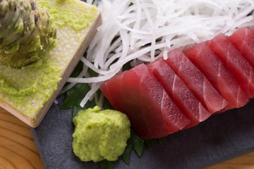 鮪刺身と本山葵
