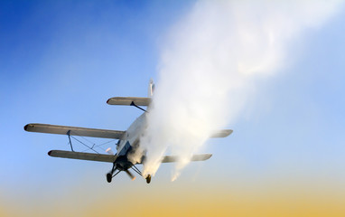 Fire-fighting aircraft drops water 