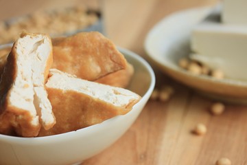 Fried tofu and seed