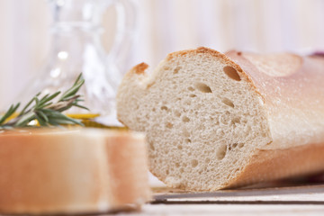 sliced baguette bread