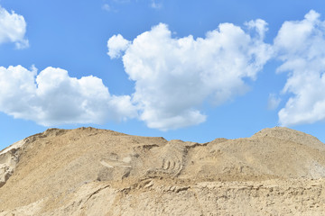 Fototapeta na wymiar sand mountain