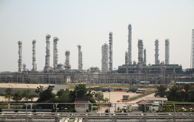 Oil refinery 