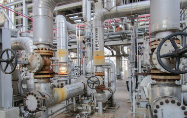 Oil refinery 