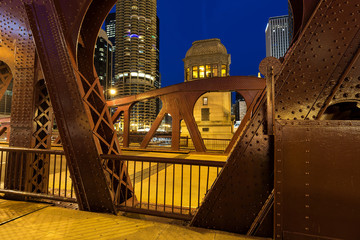 Drawbrige and Bridge House in downtown Chicago at dusk