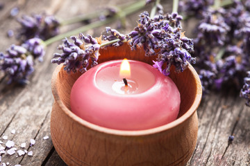 Obraz na płótnie Canvas Lavender spa candle
