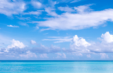 Obraz premium Beach in Maldives with blue sky background.