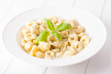 Tortellini with pesto