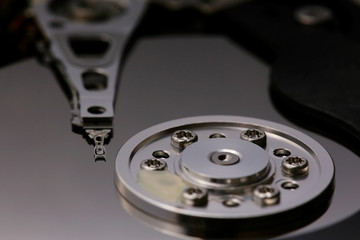 Computer hard drive data storage technology