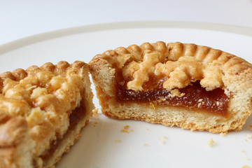 Halbiertes Linzer Törtchen 