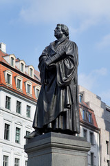 Fototapeta premium Statue des Martin Luther in Dresden 