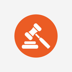 Auction hammer icon. Law judge gavel symbol.