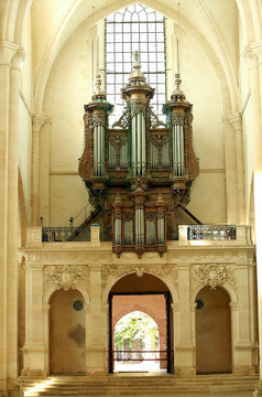 Orgue de l'&eacute;glise abbatiale de Pontigny