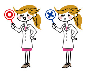 白衣　女性　マルバツ