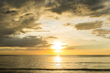 Naklejka premium sunset on the sea