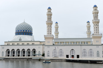 Fototapeta na wymiar Sabah State Mosque