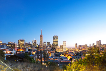 Naklejka premium cityscape and skyline of san francisco at twilight
