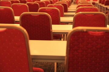 人のいない会場