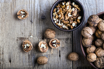 Fototapeta na wymiar walnuts in a bowl, close up