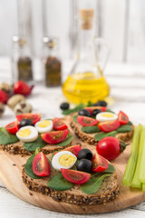 bruschetta with tomato