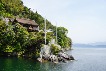 Fototapeta na wymiar 竹生島と琵琶湖の風景