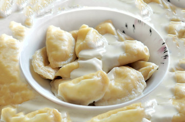 Dumplings with sour cream