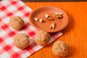 Kernels of walnuts