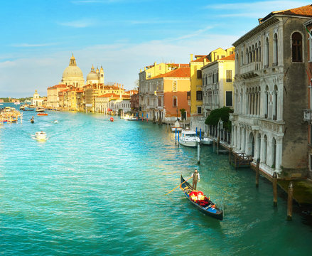 Gondolier, Venice, Italy