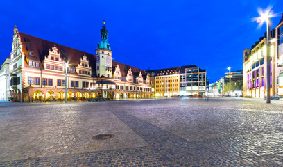 Altes Rathaus Leipzig mit Marktplatz