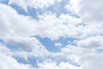 Obraz na płótnie Canvas 雲と青い空