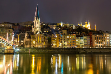 Obraz premium Lyon Church Night