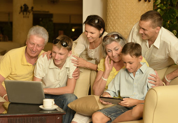 family with laptop 