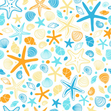 Cute vintage seamless pattern with hand drawn shells and starfishes for your decoration