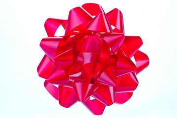 close-up of a red bow.