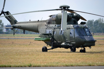Obraz na płótnie Canvas Military helicopter