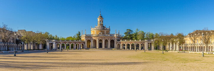 Fototapeta na wymiar Panoramic view at the Church San Antonio of Aranjuez