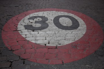 Limite di velocit&agrave;