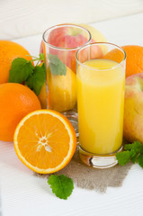 orange juice with mint apple lemon