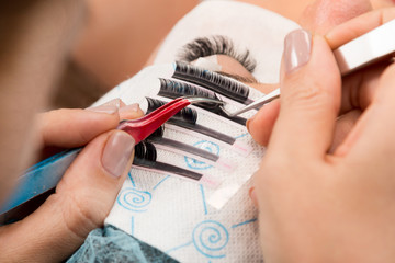 Procedure of eyelashes extension