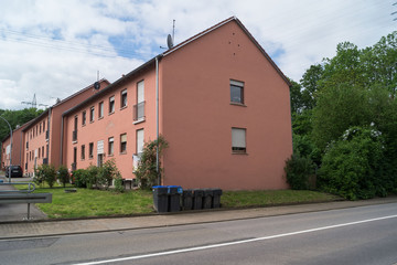 Mehrfamilienhaus