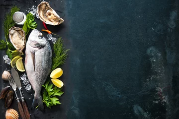 Foto auf Acrylglas Fish Köstlicher frischer Fisch und Austern