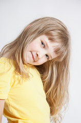 Naklejka premium Portrait of a pretty little girl