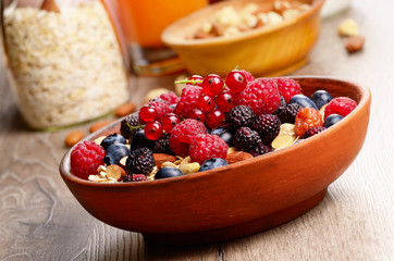 Oats nuts berries