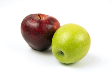 red and green apple