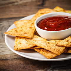 hausgemachte Tortilla-Chips - homemade tortilla chips