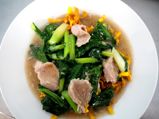 fried noodle with pork and kale soaked in gravy