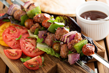 Veal kebabs with vegetables