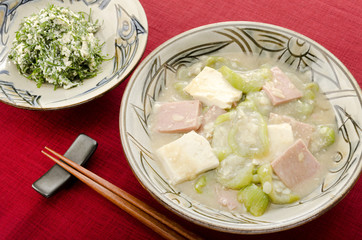 ナーベーラーンブシーとニガナの白和え